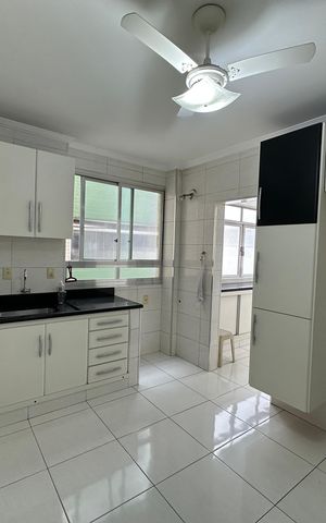 Apartamento para alugar com 150m², 4 quartos e 1 vaga Apartamento para alugar com 150m², 4 quartos e 1 vagaCozinha