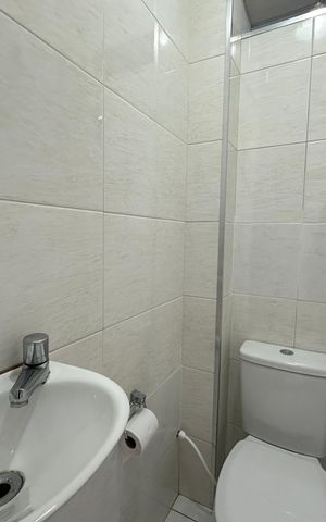 Apartamento para alugar com 150m², 4 quartos e 1 vaga Apartamento para alugar com 150m², 4 quartos e 1 vagaBanheiro de serviço
