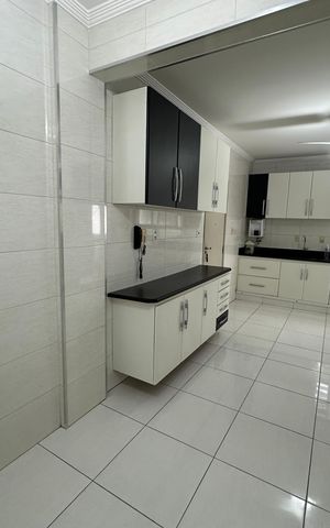 Apartamento para alugar com 150m², 4 quartos e 1 vaga Apartamento para alugar com 150m², 4 quartos e 1 vagaCozinha
