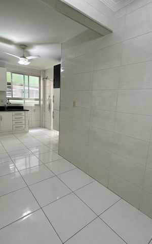 Apartamento para alugar com 150m², 4 quartos e 1 vaga Apartamento para alugar com 150m², 4 quartos e 1 vagaCozinha