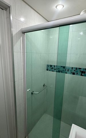 Apartamento para alugar com 150m², 4 quartos e 1 vaga Apartamento para alugar com 150m², 4 quartos e 1 vagaBanheiro da Suíte