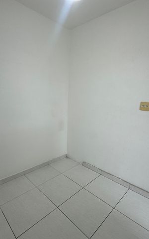 Apartamento para alugar com 150m², 4 quartos e 1 vaga Apartamento para alugar com 150m², 4 quartos e 1 vagaQuarto de Serviço