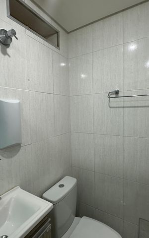 Apartamento para alugar com 150m², 4 quartos e 1 vaga Apartamento para alugar com 150m², 4 quartos e 1 vagaBanheiro da Suíte