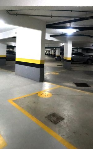 Apartamento para alugar com 200m², 3 quartos e 3 vagasÁrea Comum - Garagem
