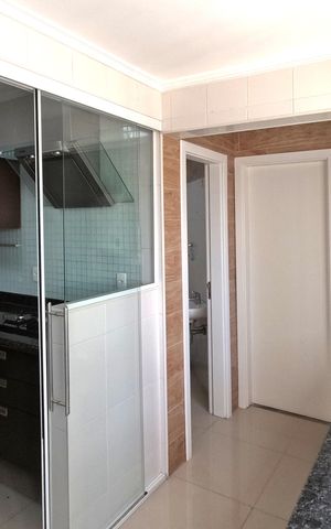 Apartamento para alugar com 200m², 3 quartos e 3 vagasÁrea de Serviço
