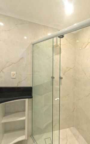 Apartamento para alugar com 200m², 3 quartos e 3 vagasBanheiro 