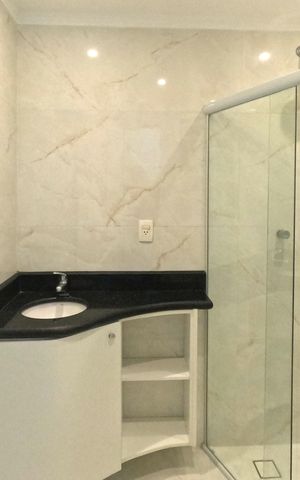 Apartamento para alugar com 200m², 3 quartos e 3 vagasBanheiro 