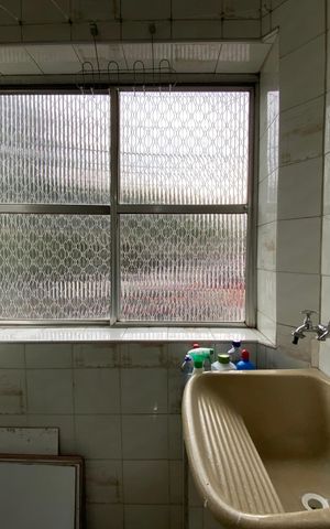 Apartamento para alugar com 68m², 2 quartos e sem vaga