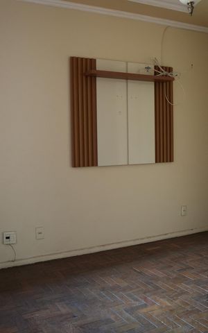 Apartamento à venda com 74m², 2 quartos e sem vagasala