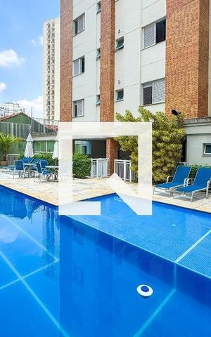 Apartamento à venda com 60m², 2 quartos e 1 vaga Apartamento à venda com 60m², 2 quartos e 1 vagaPiscina