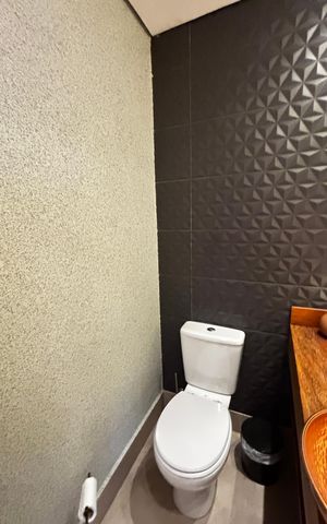Apartamento à venda com 140m², 4 quartos e 4 vagas Apartamento à venda com 140m², 4 quartos e 4 vagasLavabo
