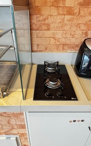 Apartamento à venda com 140m², 4 quartos e 4 vagas Apartamento à venda com 140m², 4 quartos e 4 vagasVaranda Gourmet