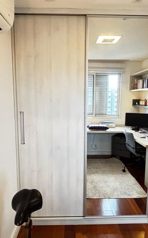 Apartamento à venda com 140m², 4 quartos e 4 vagas Apartamento à venda com 140m², 4 quartos e 4 vagasSuíte 3