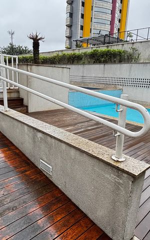 Apartamento à venda com 140m², 4 quartos e 4 vagas Apartamento à venda com 140m², 4 quartos e 4 vagasCorrimão - Rampa