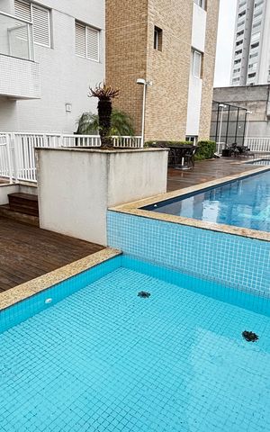 Apartamento à venda com 140m², 4 quartos e 4 vagas Apartamento à venda com 140m², 4 quartos e 4 vagasPiscina
