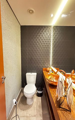 Apartamento à venda com 140m², 4 quartos e 4 vagas Apartamento à venda com 140m², 4 quartos e 4 vagasLavabo