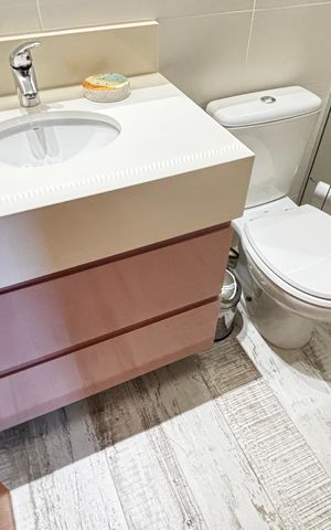 Apartamento à venda com 140m², 4 quartos e 4 vagas Apartamento à venda com 140m², 4 quartos e 4 vagasBanheiro da Suíte 2