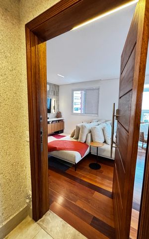Apartamento à venda com 140m², 4 quartos e 4 vagas Apartamento à venda com 140m², 4 quartos e 4 vagasElevador Privativo