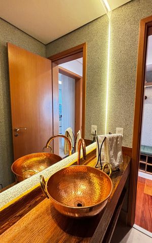 Apartamento à venda com 140m², 4 quartos e 4 vagas Apartamento à venda com 140m², 4 quartos e 4 vagasLavabo