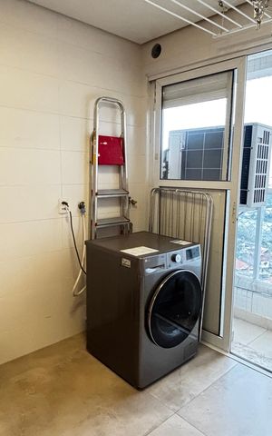 Apartamento à venda com 140m², 4 quartos e 4 vagas Apartamento à venda com 140m², 4 quartos e 4 vagasÁrea de Serviço