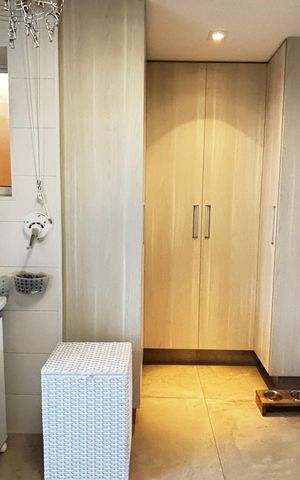 Apartamento à venda com 140m², 4 quartos e 4 vagas Apartamento à venda com 140m², 4 quartos e 4 vagasÁrea de Serviço