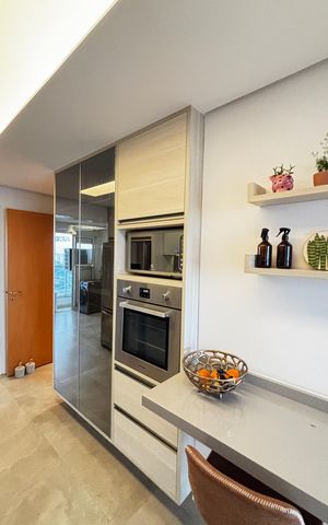 Apartamento à venda com 140m², 4 quartos e 4 vagas Apartamento à venda com 140m², 4 quartos e 4 vagasCozinha
