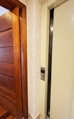 Apartamento à venda com 140m², 4 quartos e 4 vagas Apartamento à venda com 140m², 4 quartos e 4 vagasElevador Privativo
