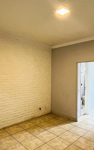 Casa para alugar com 40m², 1 quarto e sem vaga