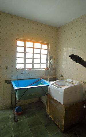 Casa à venda com 280m², 3 quartos e 3 vagasEdícula- Cozinha 