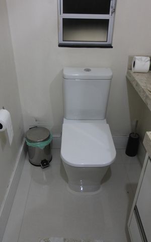 Casa à venda com 140m², 4 quartos e 2 vagasLavabo