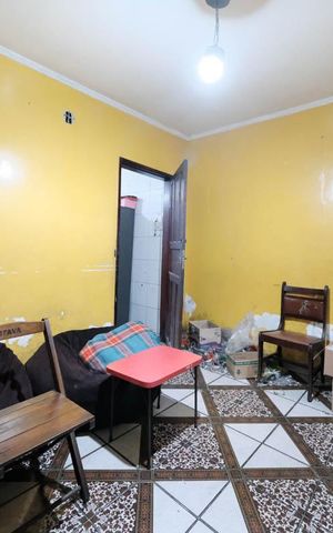 Casa à venda com 229m², 4 quartos e 5 vagasSala