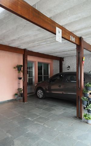 Casa à venda com 232m², 4 quartos e 2 vagasGaragem