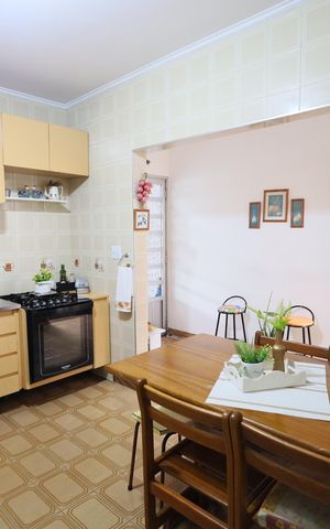 Casa à venda com 232m², 4 quartos e 2 vagasCozinha