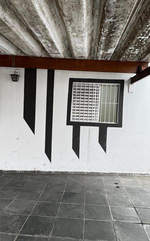 Casa para alugar com 67m², 2 quartos e 1 vaga Casa para alugar com 67m², 2 quartos e 1 vagaGaragem