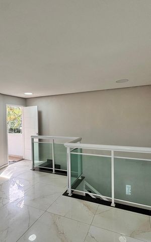 Casa de condomínio para alugar com 226m², 3 quartos e 2 vagas Casa de condomínio para alugar com 226m², 3 quartos e 2 vagasCorredor