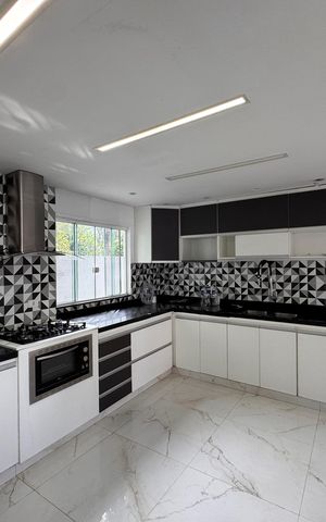Casa de condomínio para alugar com 226m², 3 quartos e 2 vagas Casa de condomínio para alugar com 226m², 3 quartos e 2 vagasCozinha