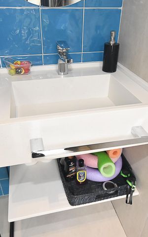 Casa de condomínio à venda com 309m², 4 quartos e 4 vagas Casa de condomínio à venda com 309m², 4 quartos e 4 vagasBanheiro da Piscina