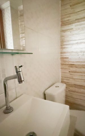 Casa à venda com 221m², 5 quartos e 2 vagas Casa à venda com 221m², 5 quartos e 2 vagasCasa 3