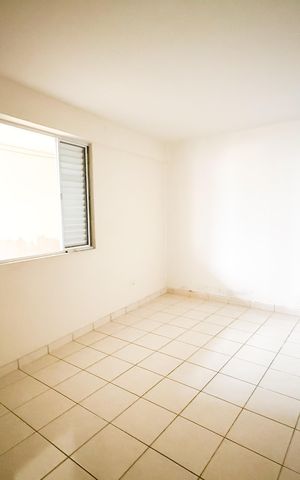 Casa à venda com 221m², 5 quartos e 2 vagas Casa à venda com 221m², 5 quartos e 2 vagasCasa 2