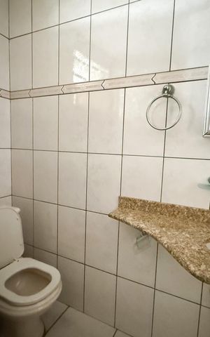 Casa à venda com 221m², 5 quartos e 2 vagas Casa à venda com 221m², 5 quartos e 2 vagasCasa 2