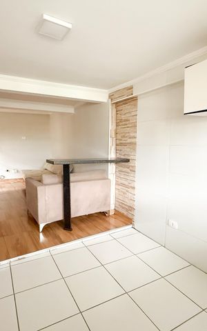 Casa à venda com 221m², 5 quartos e 2 vagas Casa à venda com 221m², 5 quartos e 2 vagasCasa 3