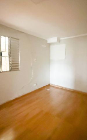 Casa à venda com 221m², 5 quartos e 2 vagas Casa à venda com 221m², 5 quartos e 2 vagasCasa 3