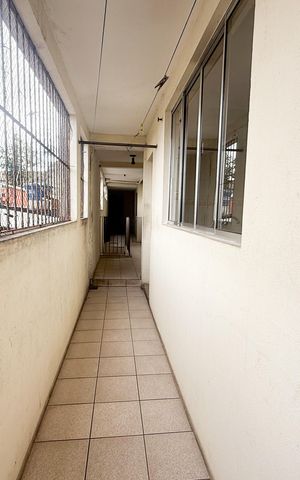 Casa à venda com 221m², 5 quartos e 2 vagas Casa à venda com 221m², 5 quartos e 2 vagasCasa 2