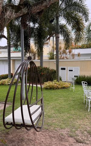 Casa de condomínio para alugar com 382m², 6 quartos e 3 vagas Casa de condomínio para alugar com 382m², 6 quartos e 3 vagasFachada