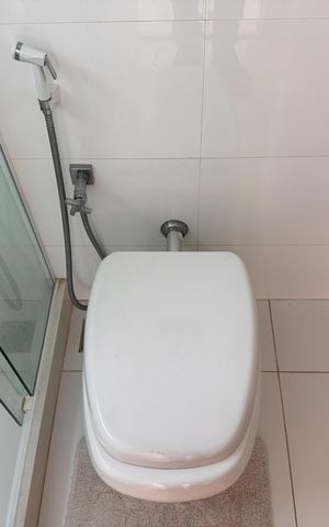 Casa de condomínio para alugar com 382m², 6 quartos e 3 vagas Casa de condomínio para alugar com 382m², 6 quartos e 3 vagasSuíte 4 - Banheiro