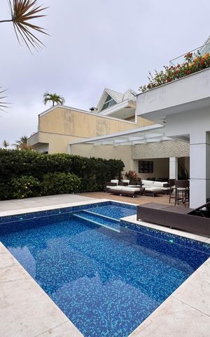 Casa de condomínio para alugar com 382m², 6 quartos e 3 vagas Casa de condomínio para alugar com 382m², 6 quartos e 3 vagasÁrea externa