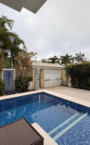 Casa de condomínio para alugar com 382m², 6 quartos e 3 vagas Casa de condomínio para alugar com 382m², 6 quartos e 3 vagasÁrea externa