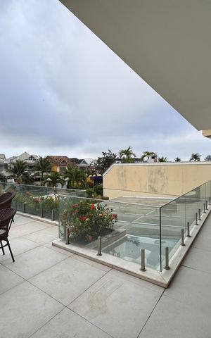 Casa de condomínio para alugar com 382m², 6 quartos e 3 vagas Casa de condomínio para alugar com 382m², 6 quartos e 3 vagasSuíte 2 - Varanda