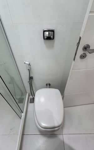 Casa de condomínio para alugar com 382m², 6 quartos e 3 vagas Casa de condomínio para alugar com 382m², 6 quartos e 3 vagasSuíte 5 - Banheiro