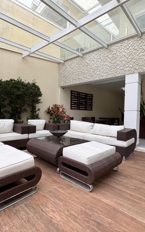 Casa de condomínio para alugar com 382m², 6 quartos e 3 vagas Casa de condomínio para alugar com 382m², 6 quartos e 3 vagasÁrea externa